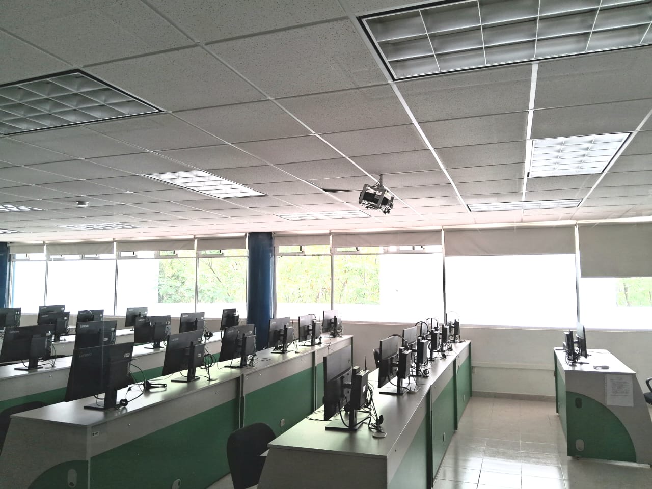 Laboratorio de idiomas